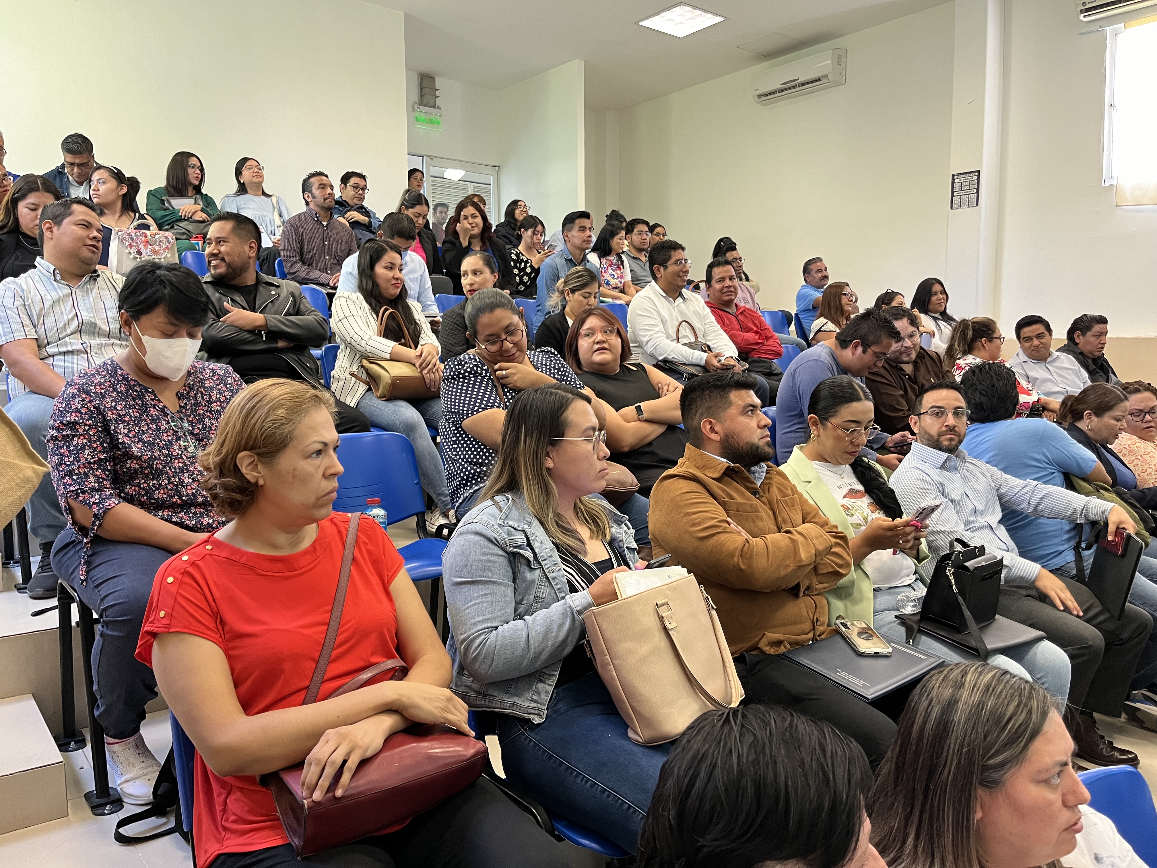 Asigna CECyTEQ paquetes de horas a docentes